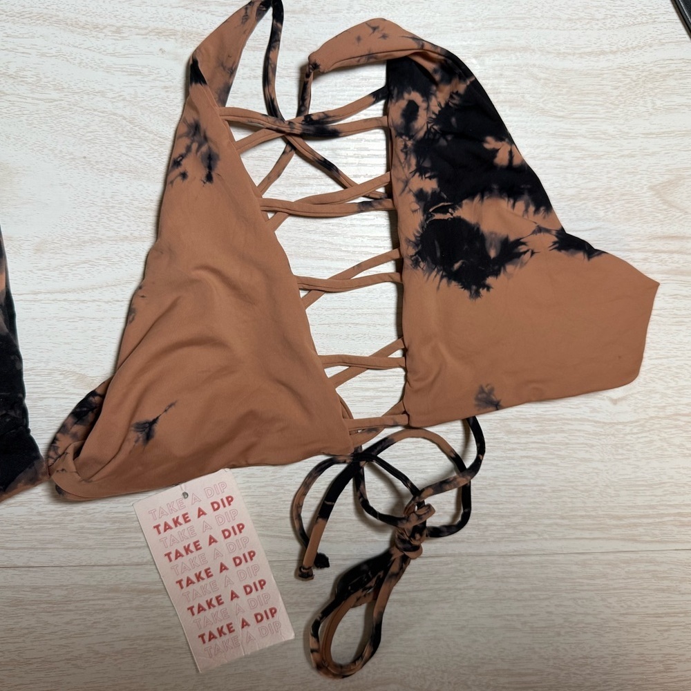 Dippin' Daisy's Topanga Swimsuit set - S - Picture 11 of 11